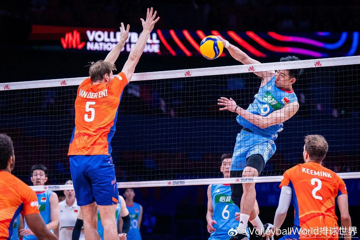 中国男排连胜势头不减 3-1力克荷兰队 中国男排连胜势头不减 3-1力克荷兰队