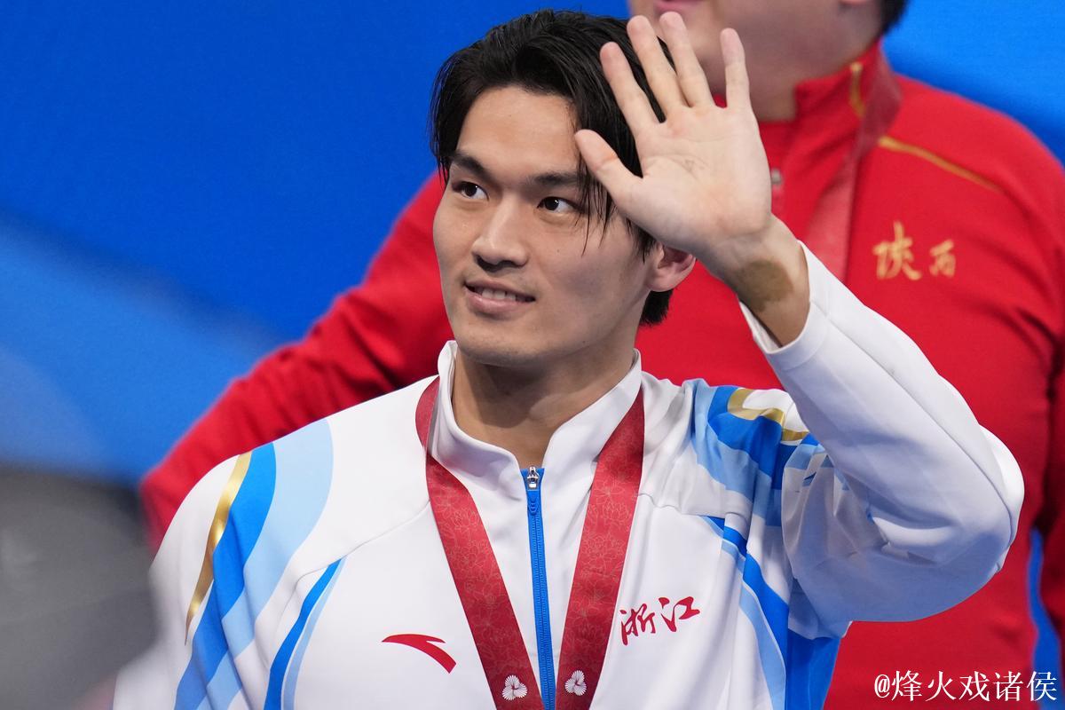 全运会男子50米仰泳 浙江选手徐嘉余获得冠军 全运会男子50米仰泳 浙江选手徐嘉余获得冠军